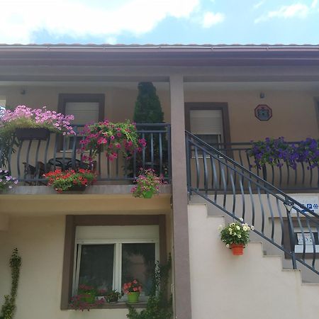 Apartman Kaca Цетинє Номер фото