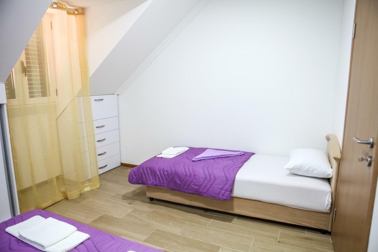 Apartman Kaca Цетинє Екстер'єр фото